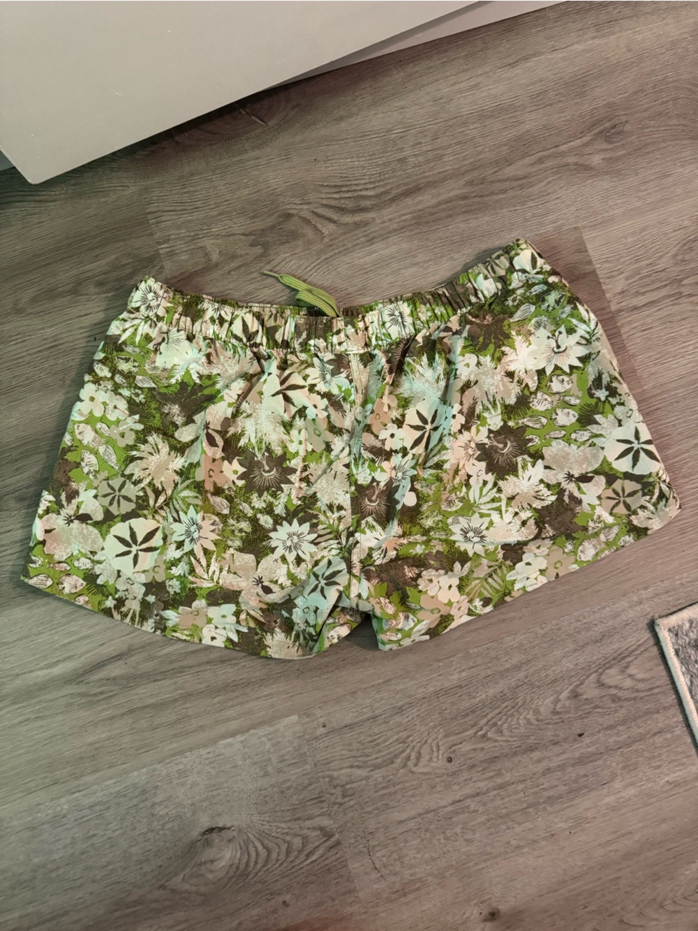 Patagonia Baggies, Sand Dollar Print